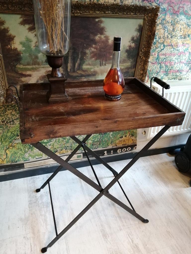 Oude vintage butler tray met inklapbaar stalen frame, Antiek en Kunst, Ophalen
