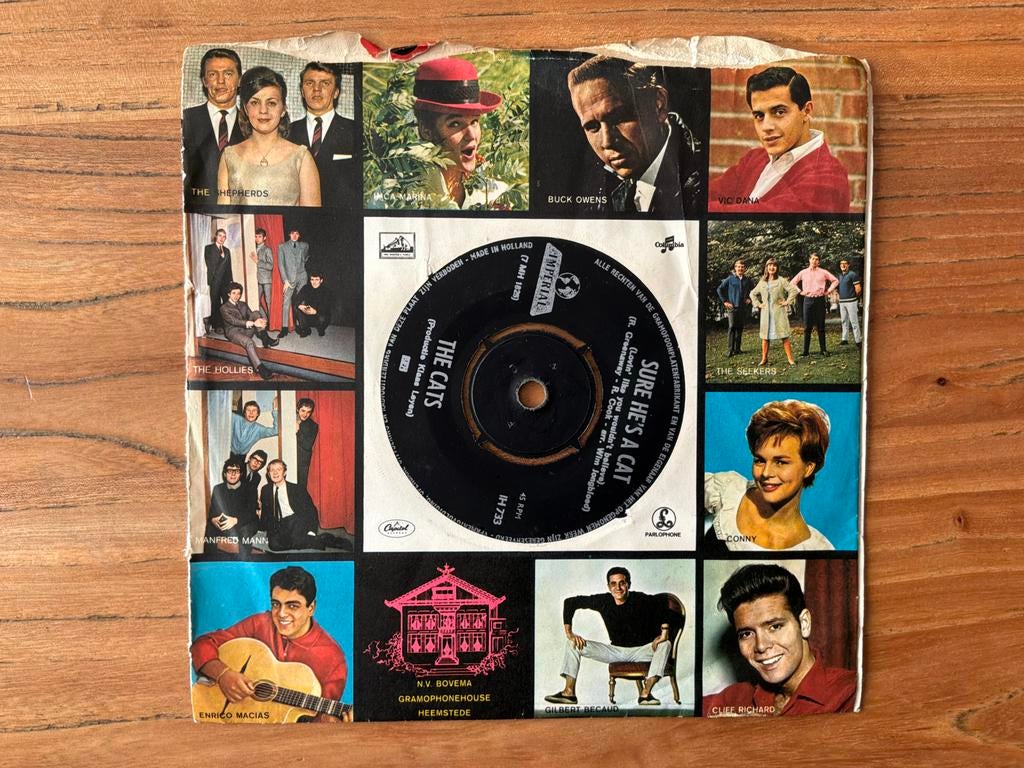 The Cats - Sure He's A Cat / Without Your Love vinyl single, Gebruikt, 7 inch, Single, Ophalen of Verzenden