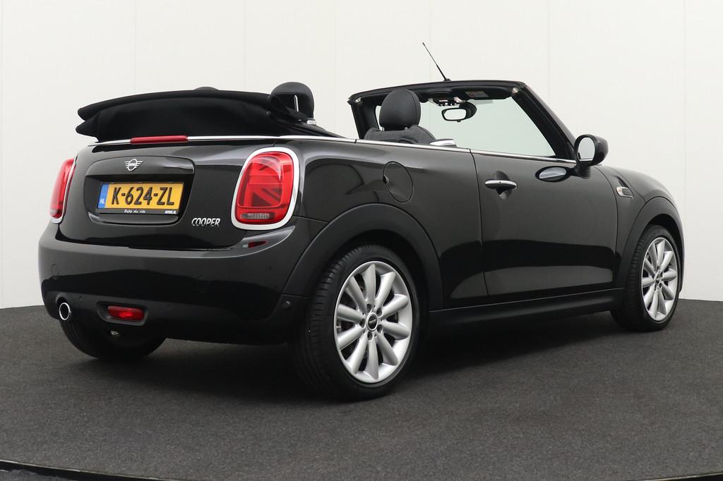 MINI Cabrio 1.5 136 PK Aut. Cooper Facelift Navi Climate LED, Auto's, Mini, Gebruikt, Euro 6, Cabriolet, 4 stoelen