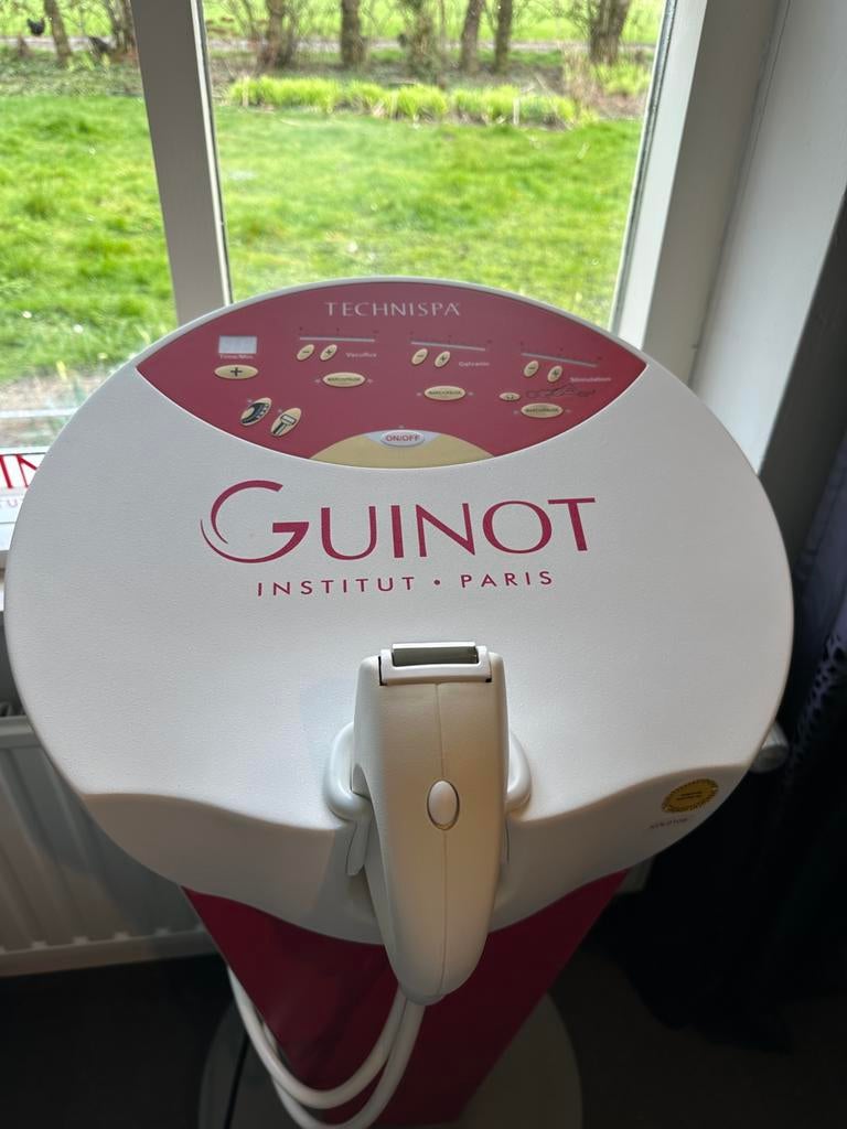 Afslank versteviging apparaat schoonheidsspecialiste Guinot, Sport en Fitness, Ophalen, Guinot Paris, Paris, Lichaamsverzorging