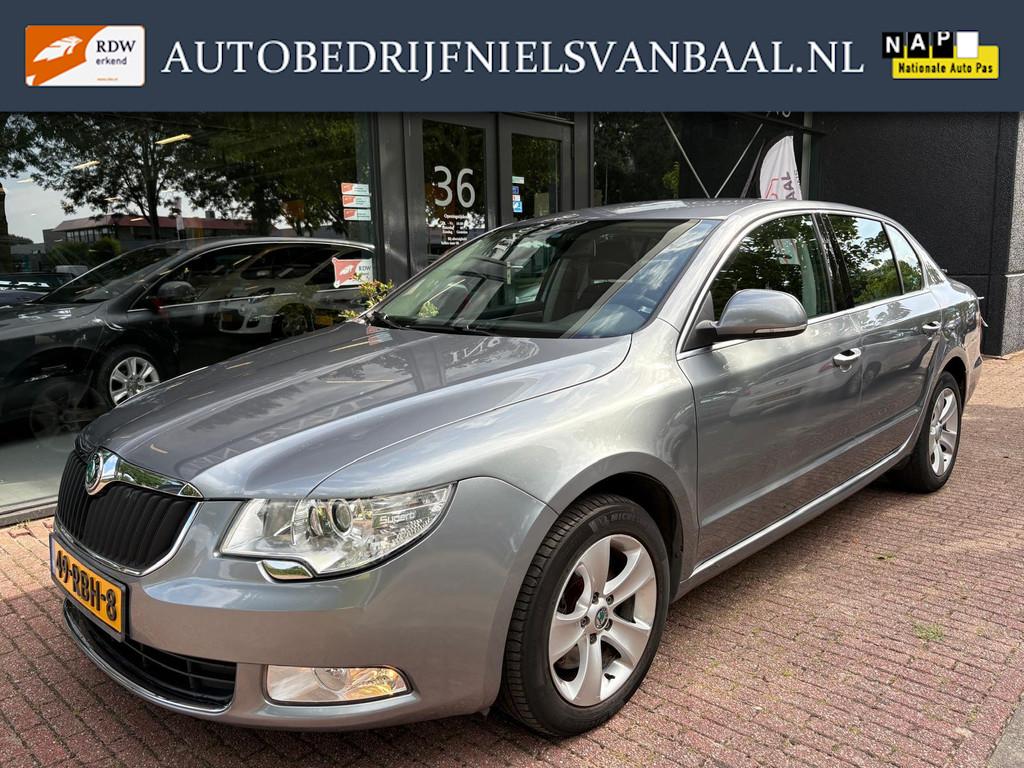 Skoda Superb 1.8 TSI Ambition Clima/Cruise/PDC/Trekhaak/NAP, Voorwielaandrijving, Euro 5, Stof, Gebruikt