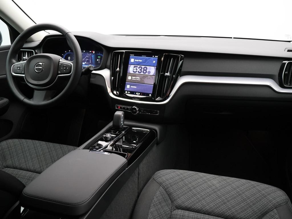 Volvo V60 T6 350PK Plug-in hybrid AWD Core Bright / Trekhaak, Stof, Gebruikt, 4 cilinders, Blauw