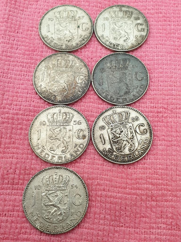 7 zilveren Juliana guldens., Ophalen of Verzenden, Koningin Juliana, 1 gulden
