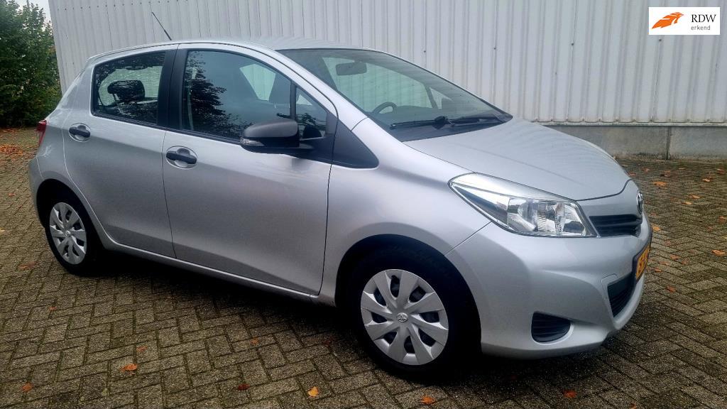 Toyota Yaris 1.0 VVT-i Comfort, Auto's, Euro 5, Gebruikt, Bedrijf, Handgeschakeld