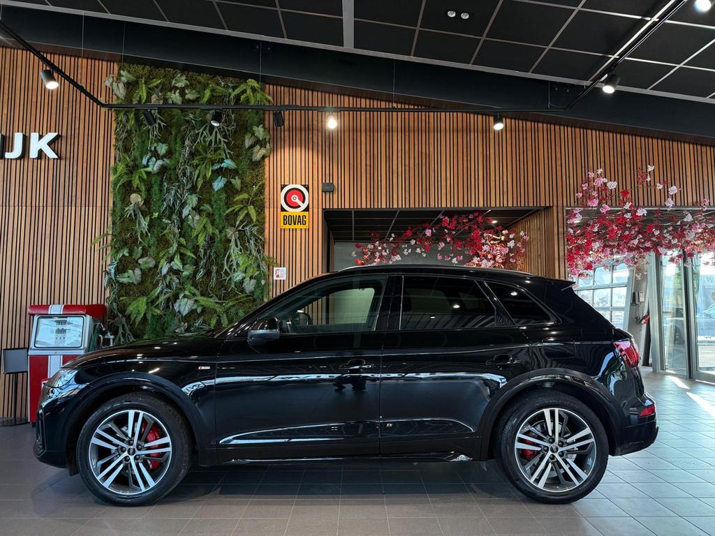 Audi Q5 55 TFSI e S tronic quattro S line bus. Panorama schu, Auto's, Automaat, Stof, Gebruikt, Zwart
