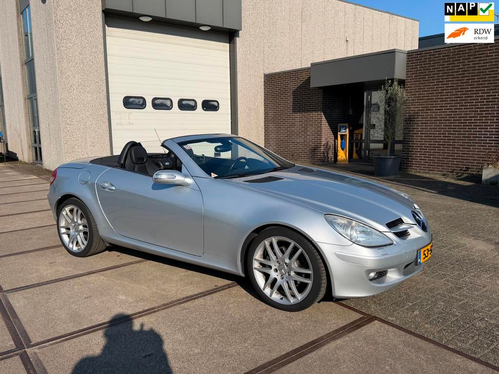 Mercedes-Benz SLK-klasse 280, leer, xenon aut. zeer netjes m, Auto's, Achterwielaandrijving, Gebruikt, Zwart, Cabriolet