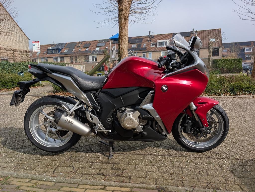 Honda VFR 1200F DCT, 2011, 45.268 km