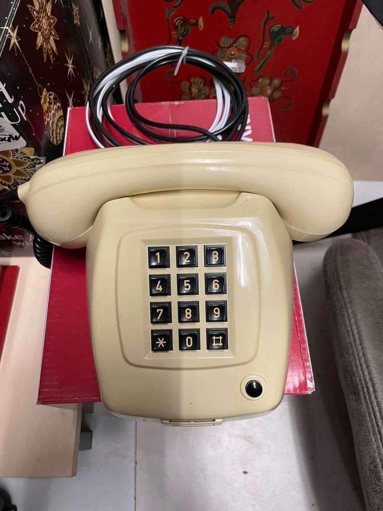 vintage PTT type T65-TDK.  De luxe werkt op Ziggo, Telecommunicatie, Vaste telefoons | Niet Draadloos, Ophalen of Verzenden, Zo goed als nieuw