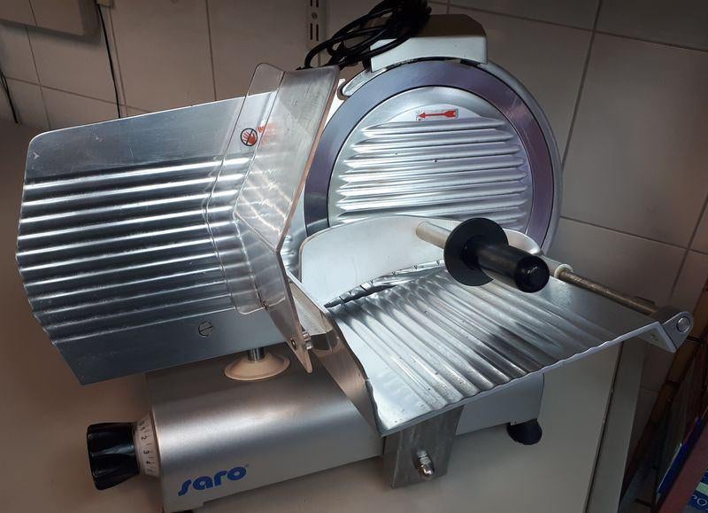 Saro elektrische snijmachine, Ophalen, Zo goed als nieuw