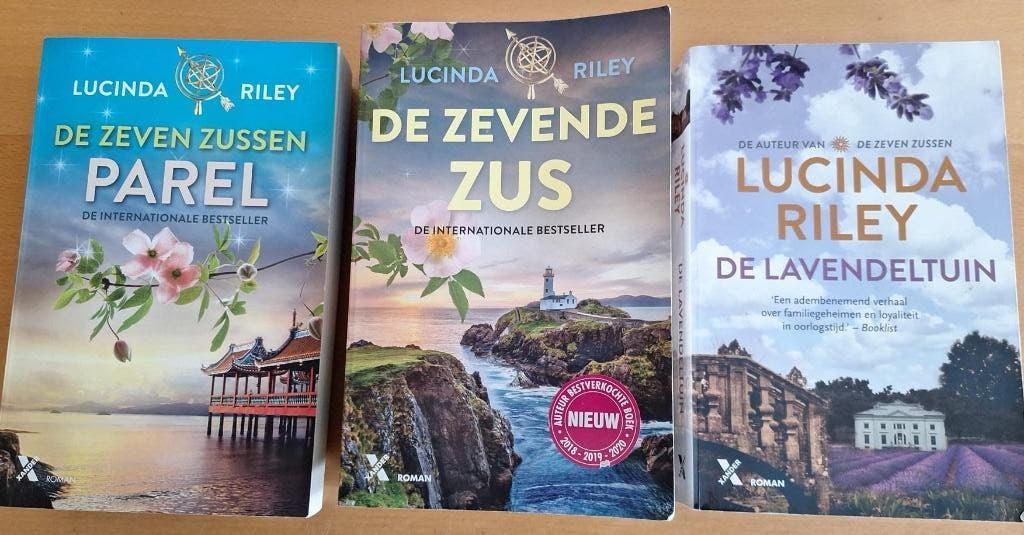 De Zeven Zussen: Parel en De Zevende Zus en De Lavendeltuin, Boeken, Gelezen, Europa overig, Lucinda Riley, Ophalen of Verzenden