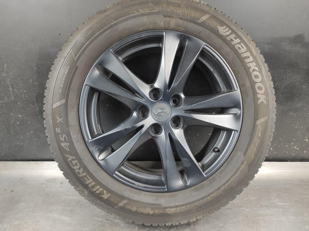 Velgen set + banden Hyundai Santafe ( 235-60-R18 ), 18 inch, Gebruikt, Banden en Velgen, Ophalen of Verzenden