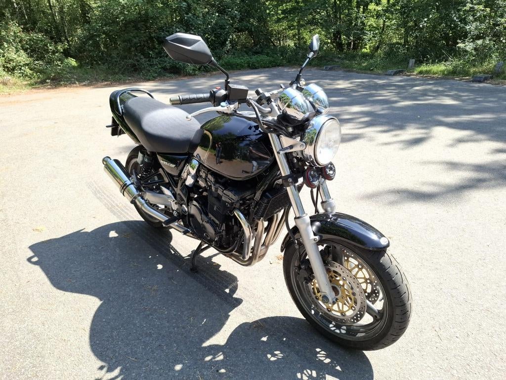 Suzuki GSX750 Inazuma