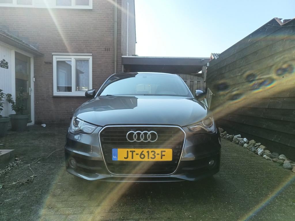 Audi A1 1.4TFSI 185pk S-tronic 2011 Grijs, Auto's, A1, 4 cilinders, 1165 kg, 4 stoelen