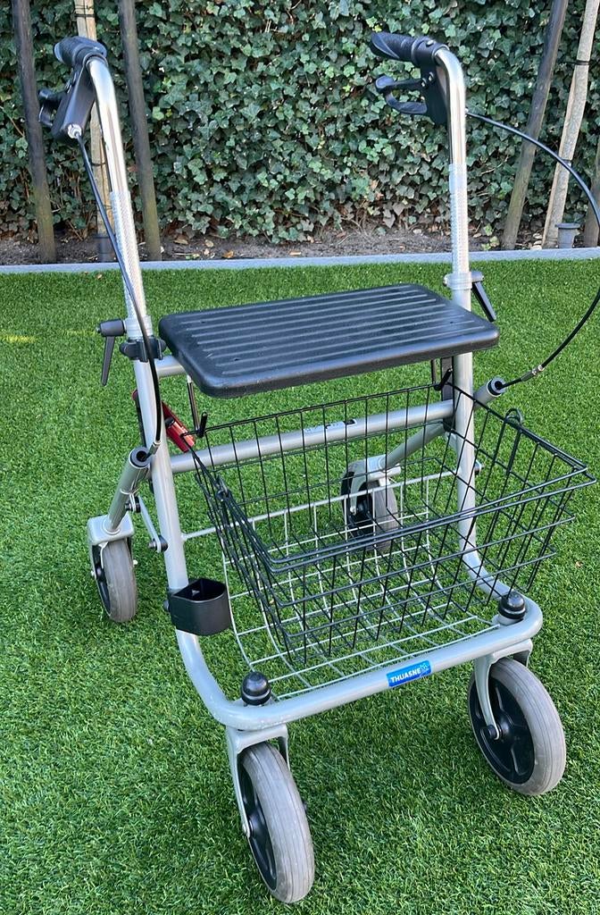 Thuasne rollator met mandje, Diversen, Ophalen of Verzenden, Zo goed als nieuw