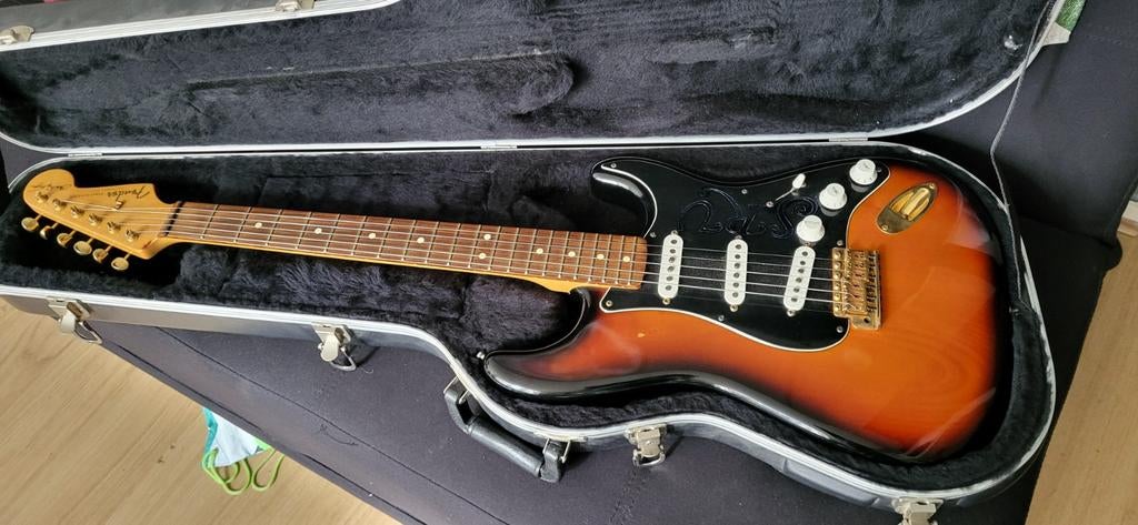 Fender usa signature srv stevy ray vaughan stratocaster., Muziek en Instrumenten, Ophalen of Verzenden