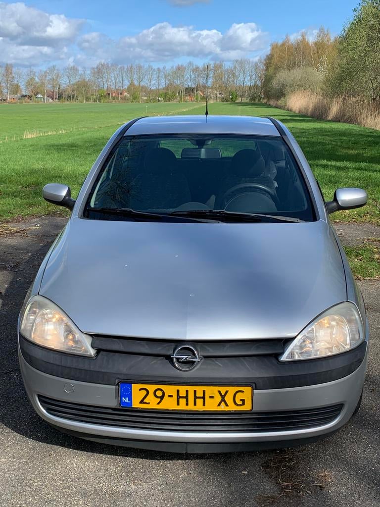 Opel Corsa 1.2 16V 3D 2001 Grijs, Voorwielaandrijving, 450 kg, 74 pk, Origineel Nederlands