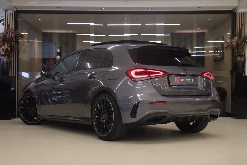 Mercedes-Benz A-klasse 200 Business Solution AMG PANO/CAM/LA, Gebruikt, Euro 6, 4 cilinders, Alcantara
