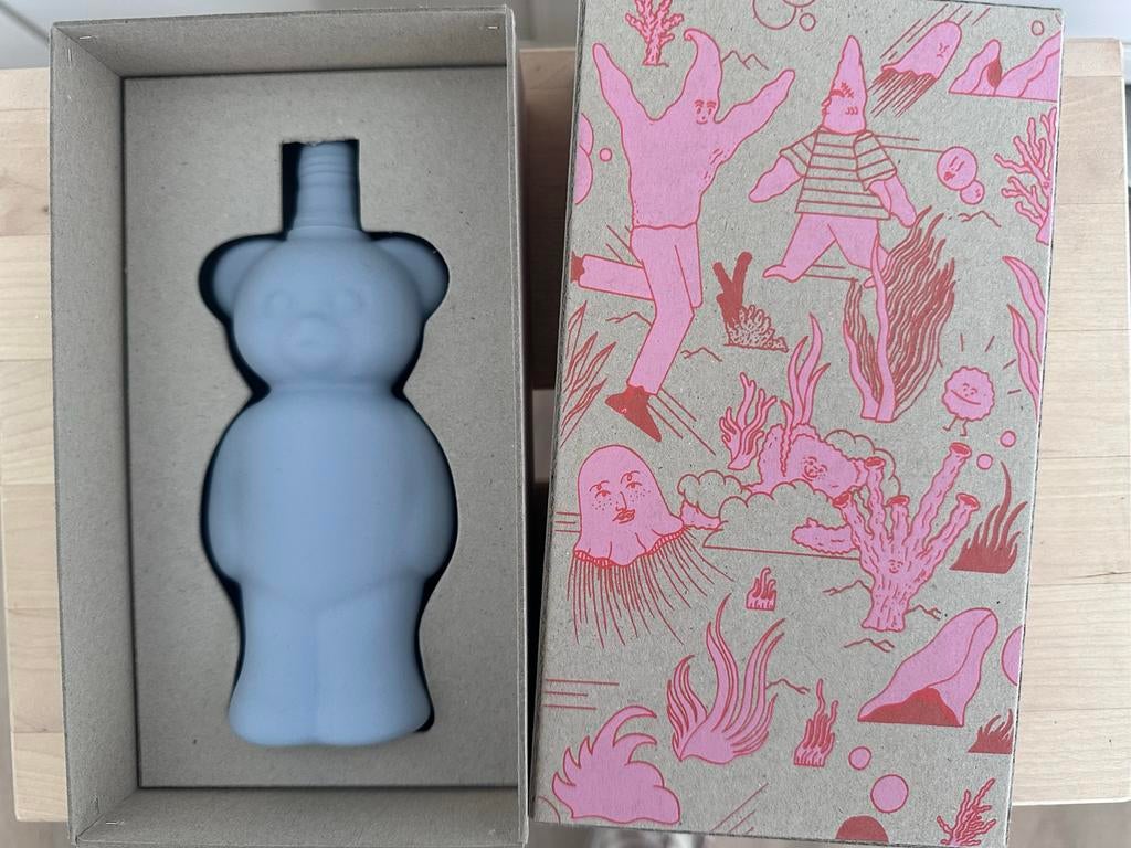 Foekje Fleur Robijntje Vaas - Beperkte Uitgave (4/200), Huis en Inrichting, Woonaccessoires | Vazen, Overige kleuren, Aardewerk of Porselein