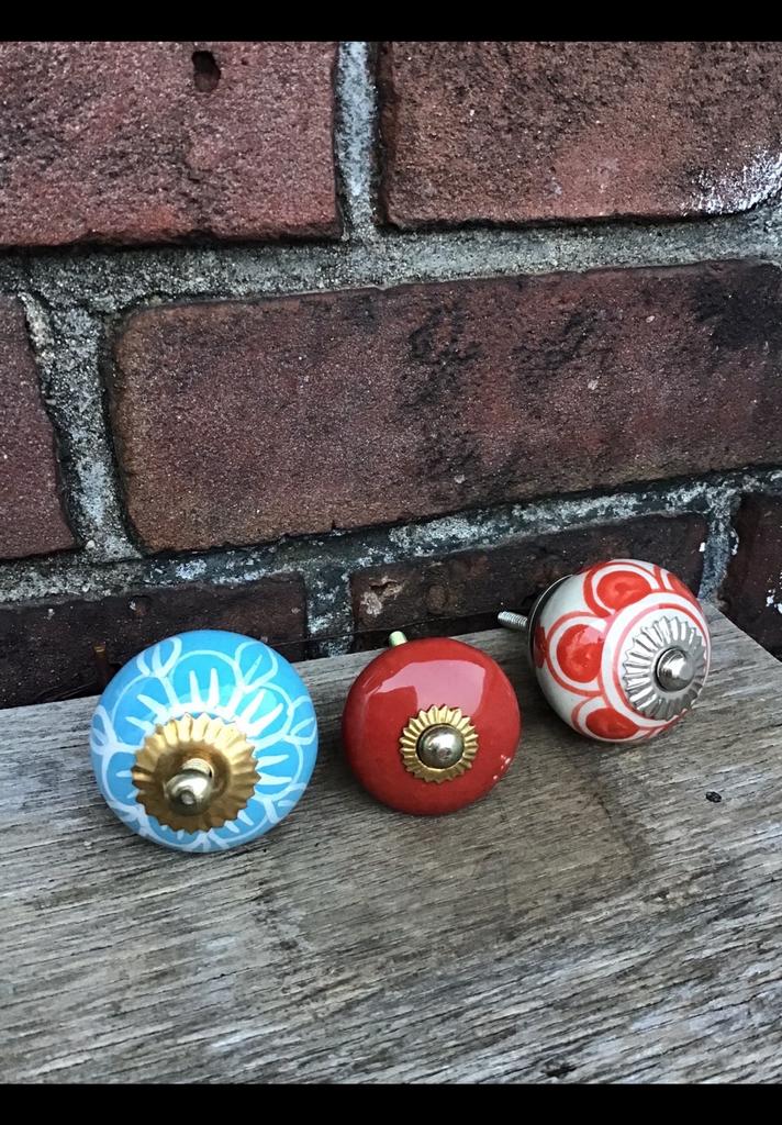 Drie verschillende stenen knopjes voor op een kastje of lade, Ophalen of Verzenden, Zo goed als nieuw