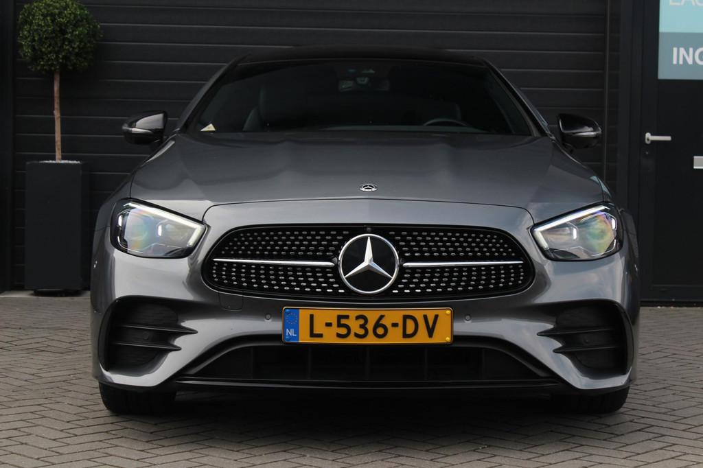 Mercedes-Benz E-Klasse Coupé 200 AMG Line | Facelift | Pano, Auto's, Mercedes-Benz, 4 cilinders, Bedrijf, 93 €/maand, Zilver of Grijs