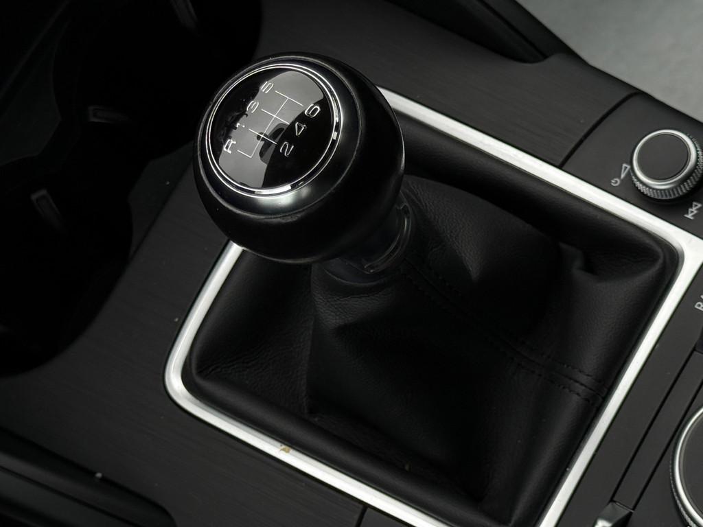 Audi A3 Limousine 1.4 TFSI CoD - ORG NL - CLIMATE CONTR - PA, Voorwielaandrijving, Gebruikt, 4 cilinders, 150 pk