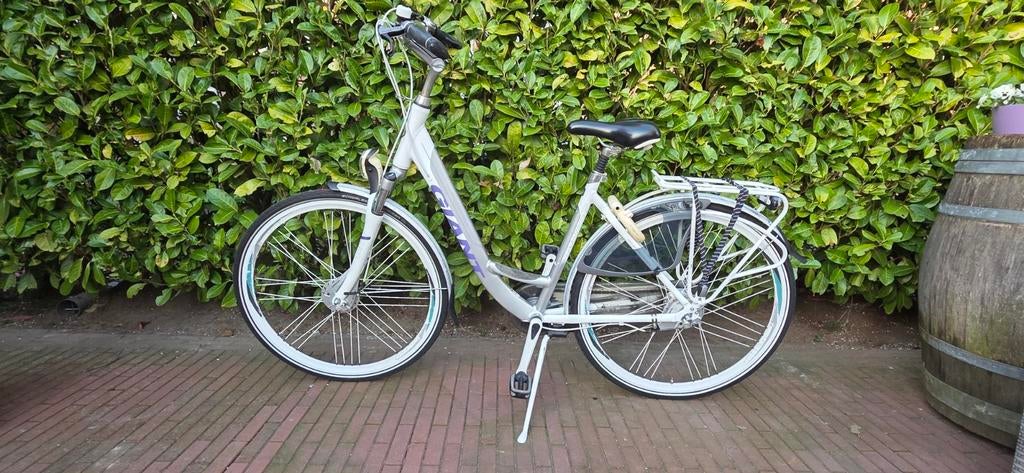Giant Damesfiets, Fietsen en Brommers, Fietsen | Dames | Damesfietsen, Ophalen, Versnellingen, Giant, Zo goed als nieuw