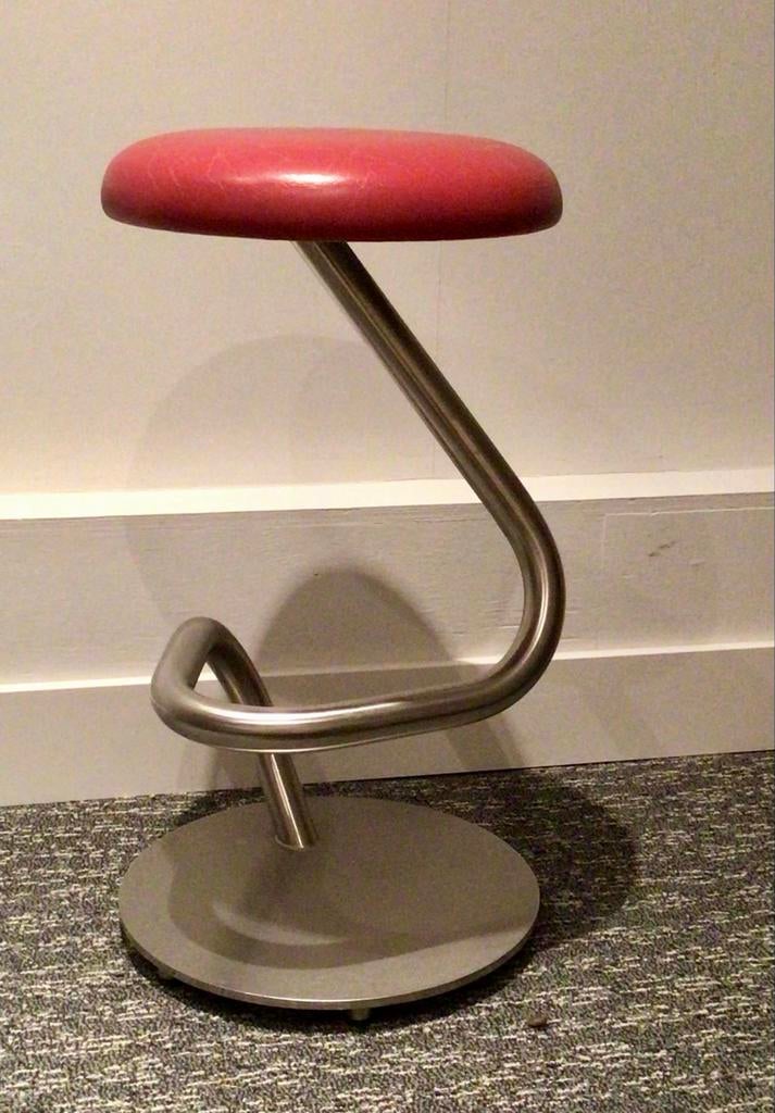 Set van 3 barkrukken met rode zitting, Gebruikt, Met voetsteun, 60 tot 90 cm, Ophalen of Verzenden