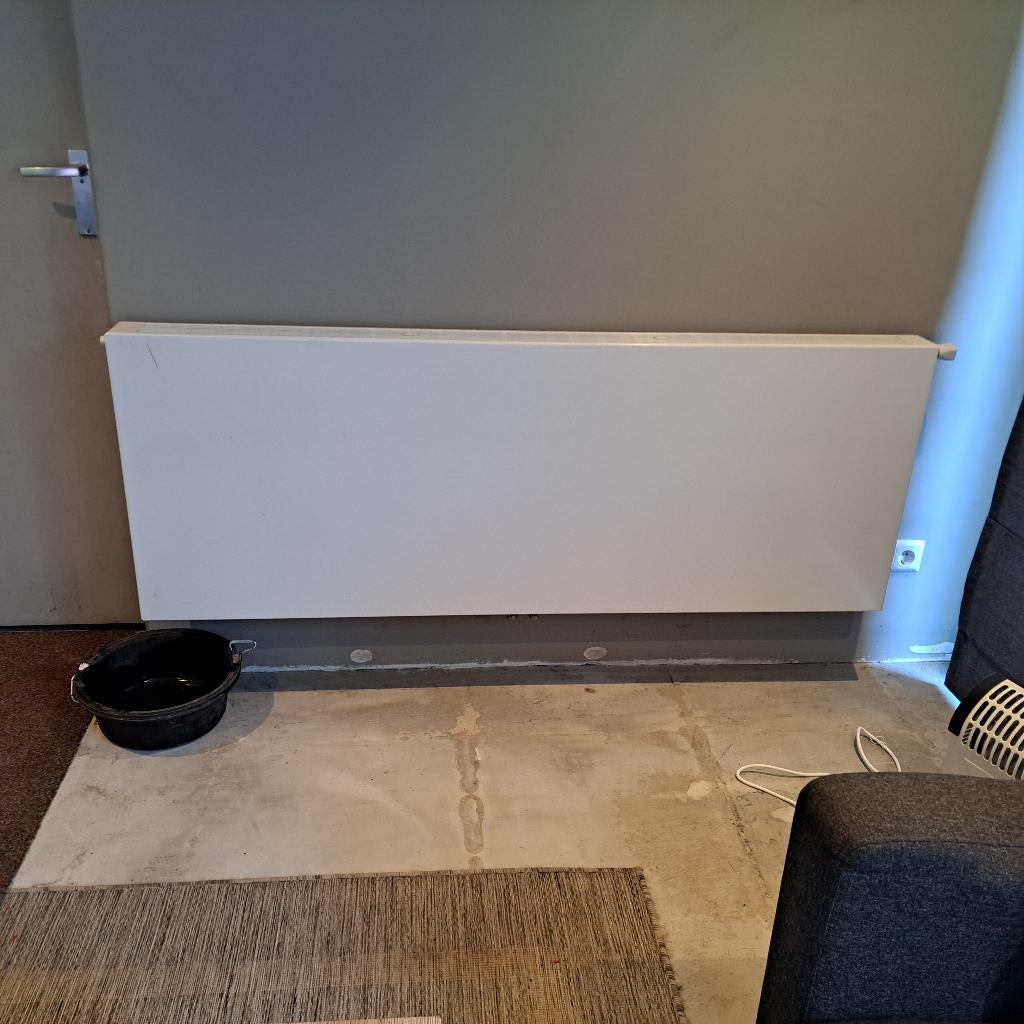 Radiatoren, Ophalen, Radiator, 150 cm of meer, Zo goed als nieuw