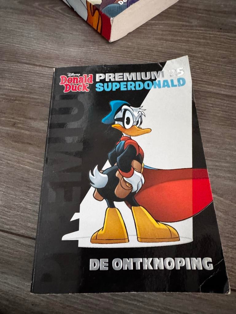 Donald Duck Premium 35 Superdonald De Ontknoping, Boeken, Eén stripboek, Ophalen of Verzenden, Zo goed als nieuw