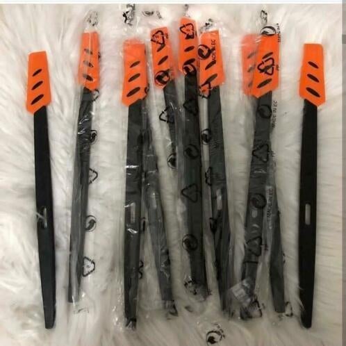 Nieuwe Tupperware Dunne Silicone Spatel - Oranje/Zwart, Ophalen of Verzenden, Nieuw, Oranje, Overige typen