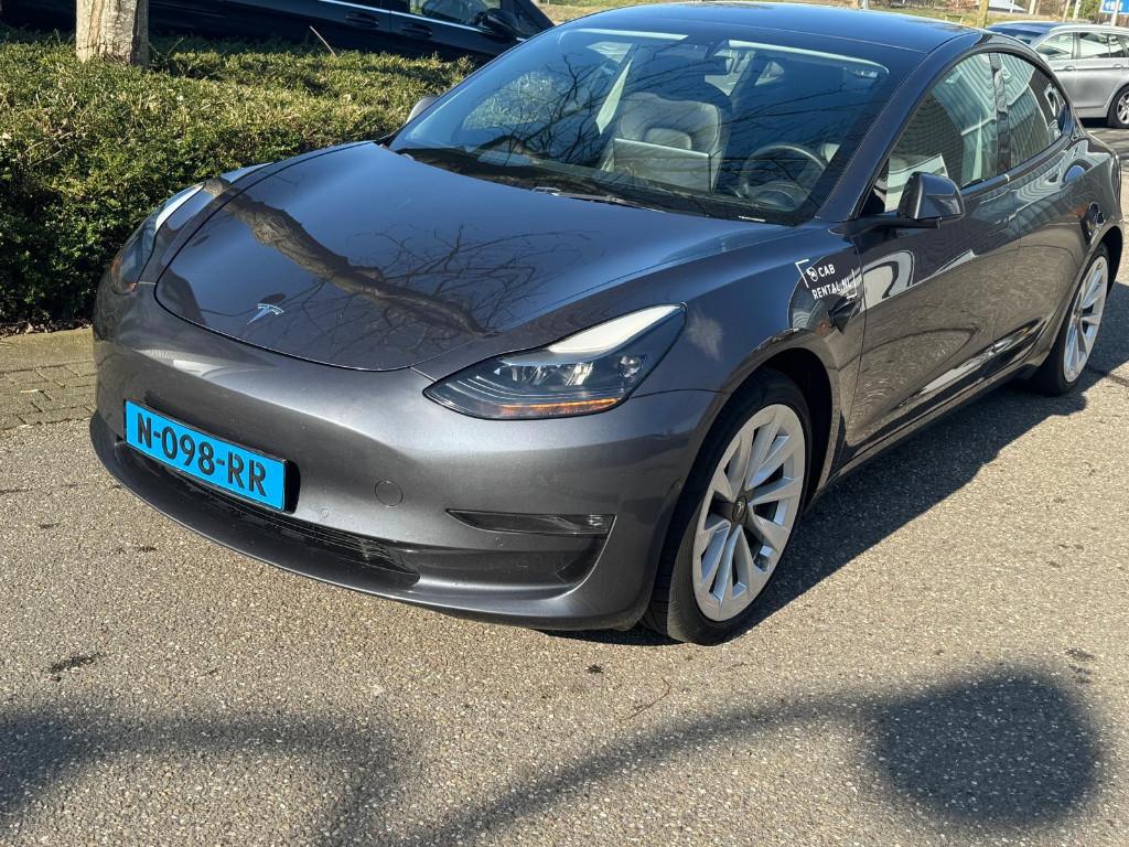 Tesla model 3 Long range Facelift / Taxi huren/ Taxi leasen, Auto's, Tesla, 254 pk, Vierwielaandrijving, 1000 kg, Sedan