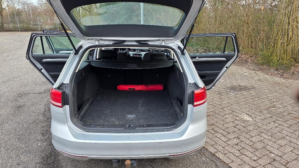 Volkswagen Passat 1.4 TSI 110KW ACT Variant DSG 2016 Grijs, Auto's, Stof, 4 cilinders, 1353 kg, USB