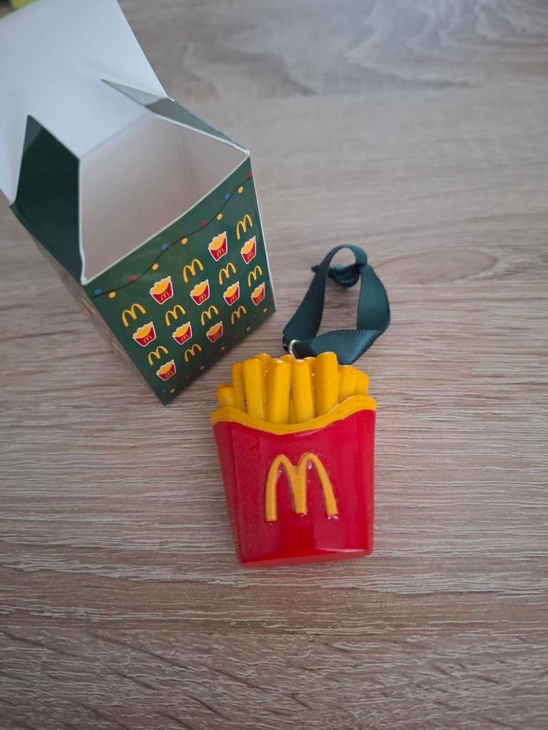 Macdonalds kerstballen, Diversen, Ophalen