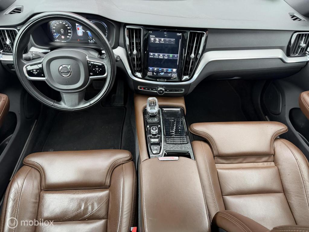 Volvo V60 2.0 T8 Twin Engine AWD Inscription PANO, Auto's, Automaat, Gebruikt, Adaptive Cruise Control, 4 cilinders