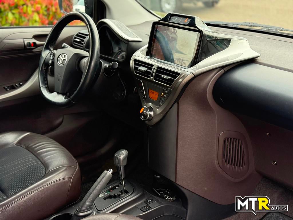 Toyota IQ 1.0 VVTi Aspiration AUT|LPG G3|NAP|APK|CLIMA, Gebruikt, Zwart, 899 kg, 4 stoelen