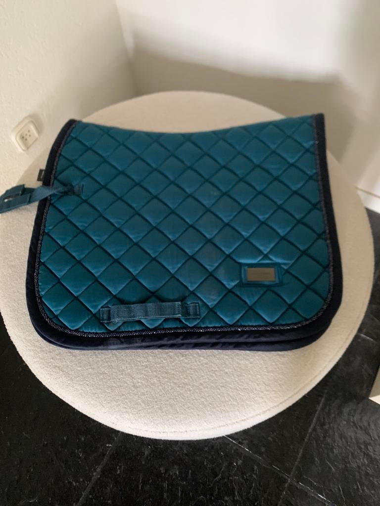 Equestrian Stockholm dekje maat cob, Dieren en Toebehoren, Paarden en Pony's | Dekens en Dekjes, Dressuurdekje, Cob (M), Equestrian Stockholm