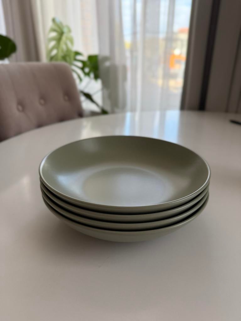 Ikea borden - set van 4 - groen, Huis en Inrichting, Ophalen, Gebruikt, Keramiek, Bord(en)