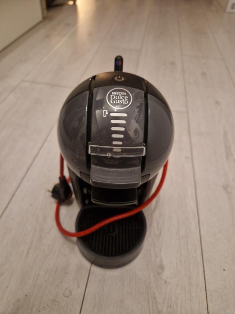 Nescafé Dolce Gusto koffiezetapparaat, Witgoed en Apparatuur, Koffiezetapparaten, Ophalen, Koffiemachine