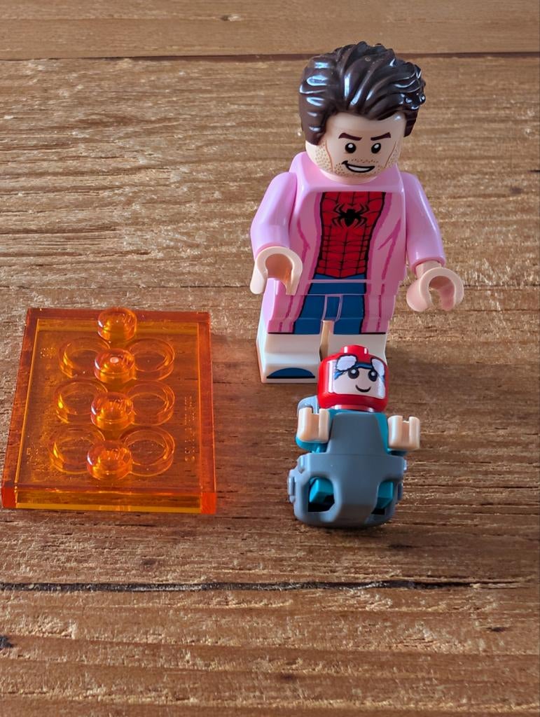 Lego Minifigures serie Spider man/ Peter B Parker & Mayday, Ophalen of Verzenden, Zo goed als nieuw, Lego