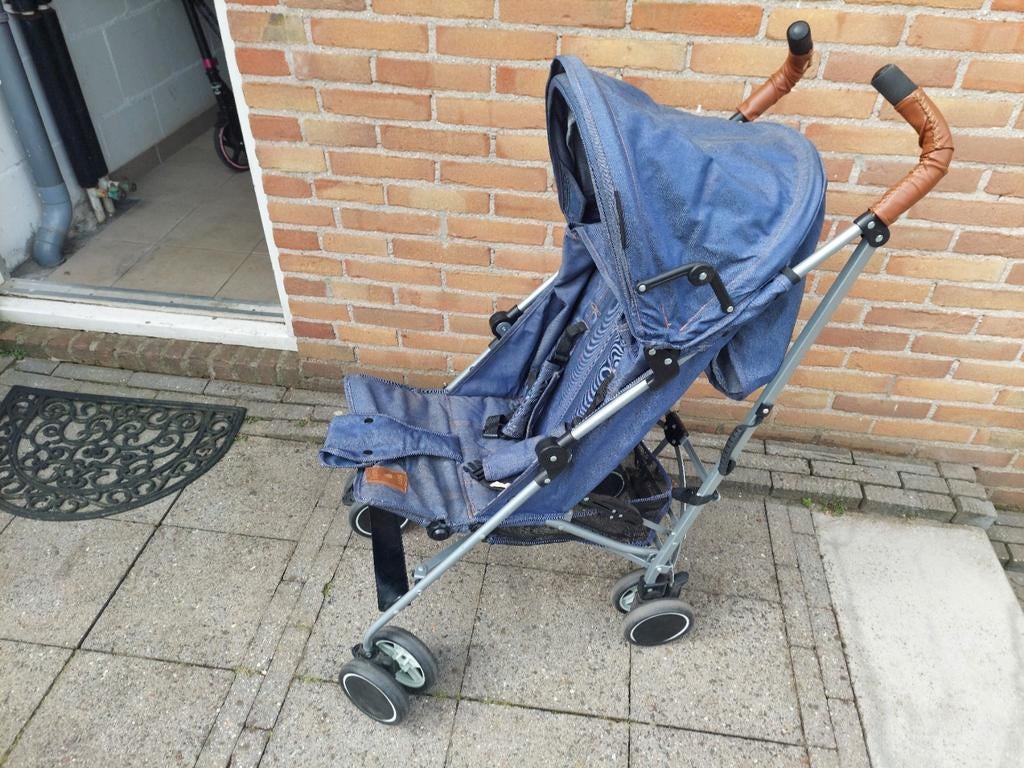 Buggy inklapbaar met ligstand en zonneklep, Kinderen en Baby's, Buggy's, Ophalen, Zo goed als nieuw, Overige merken, Verstelbare rugleuning