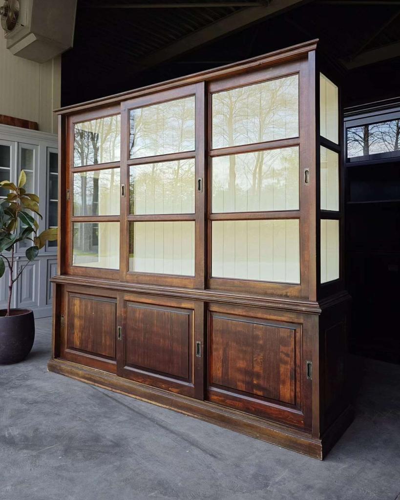 Donkere Buffetkast | Licht vitrinedeel | Winkelkast #4635, Niet ingevuld, 200 cm of meer, Niet ingevuld, Ophalen of Verzenden