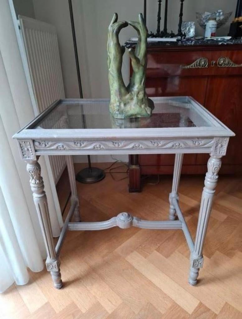 Lodewijk tafeltje, Ophalen