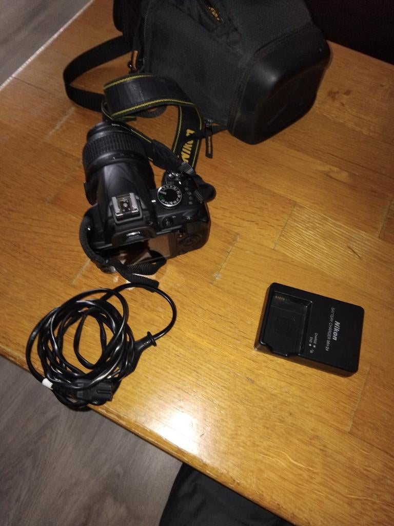 Nikon D3100 spiegelreflexcamera met 18-55mm VR lens, Ophalen, Gebruikt, Spiegelreflex, Nikon