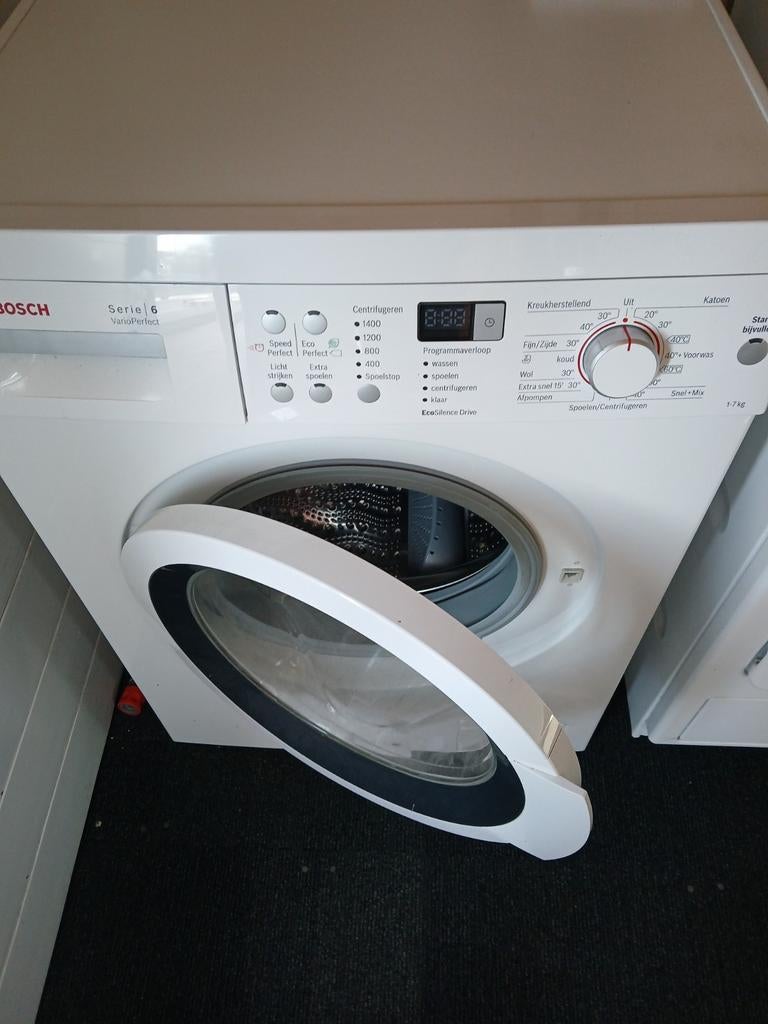 Bosch wasmachine, Witgoed en Apparatuur, Wasmachines, Ophalen of Verzenden, Gebruikt, 1200 tot 1600 toeren, 85 tot 90 cm