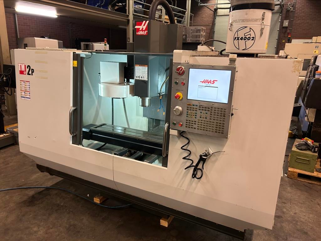 Haas TM-2P CNC Bewerkingscentrum, Ophalen, 1000 mm of meer, Zo goed als nieuw, Metaaldraaibank