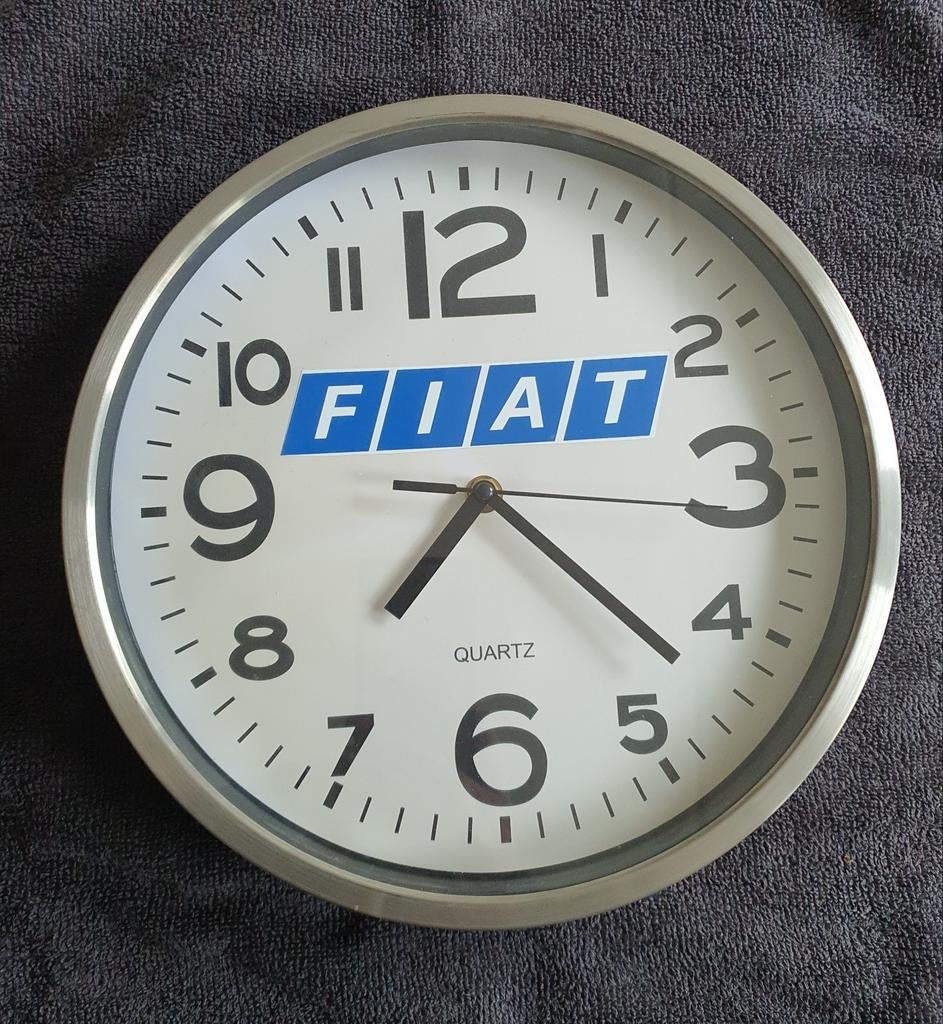 Fiat klok goed werkend, Ophalen of Verzenden, Wandklok