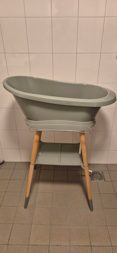 Bébé-jou babybadje met standaard en slang, Ophalen of Verzenden, Zo goed als nieuw, Badje, Bébé-jou