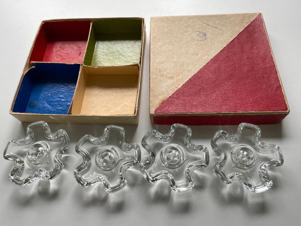 4 Leerdam kandelaars in de originele verpakking ., Ophalen of Verzenden, Glas
