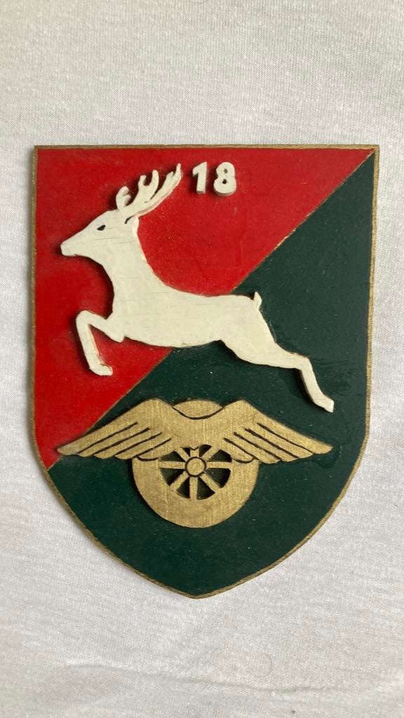 KNIL 18e Aan en Aftroepen AAT, Ophalen of Verzenden, Landmacht, Nederland, Embleem of Badge