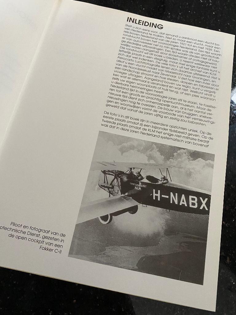 KLM Vogelvluchtopnamen van Nederland 1921-1939, Boeken, Ophalen of Verzenden, Zo goed als nieuw, Fotografie algemeen